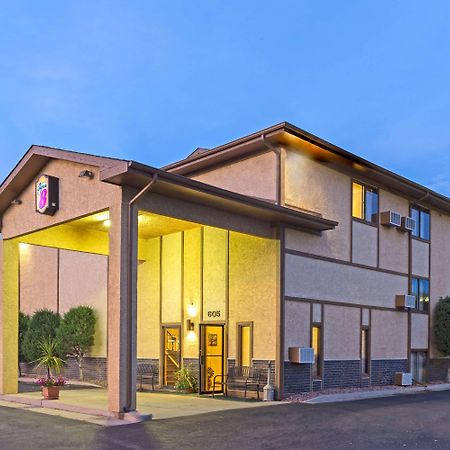 Super 8 By Wyndham Colorado Springs Peterson Space Force Cimarron Hills Kültér fotó