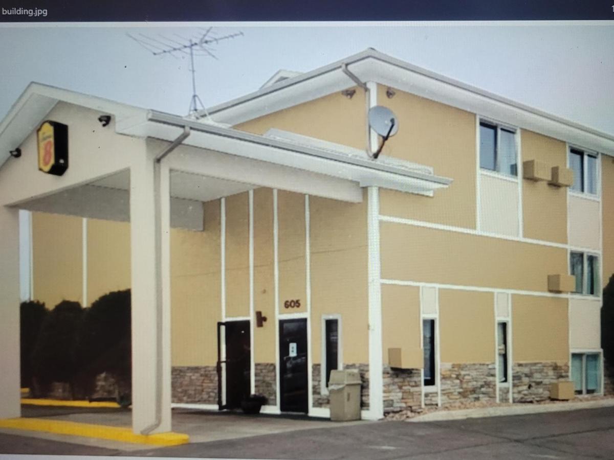 Super 8 By Wyndham Colorado Springs Peterson Space Force Cimarron Hills Kültér fotó